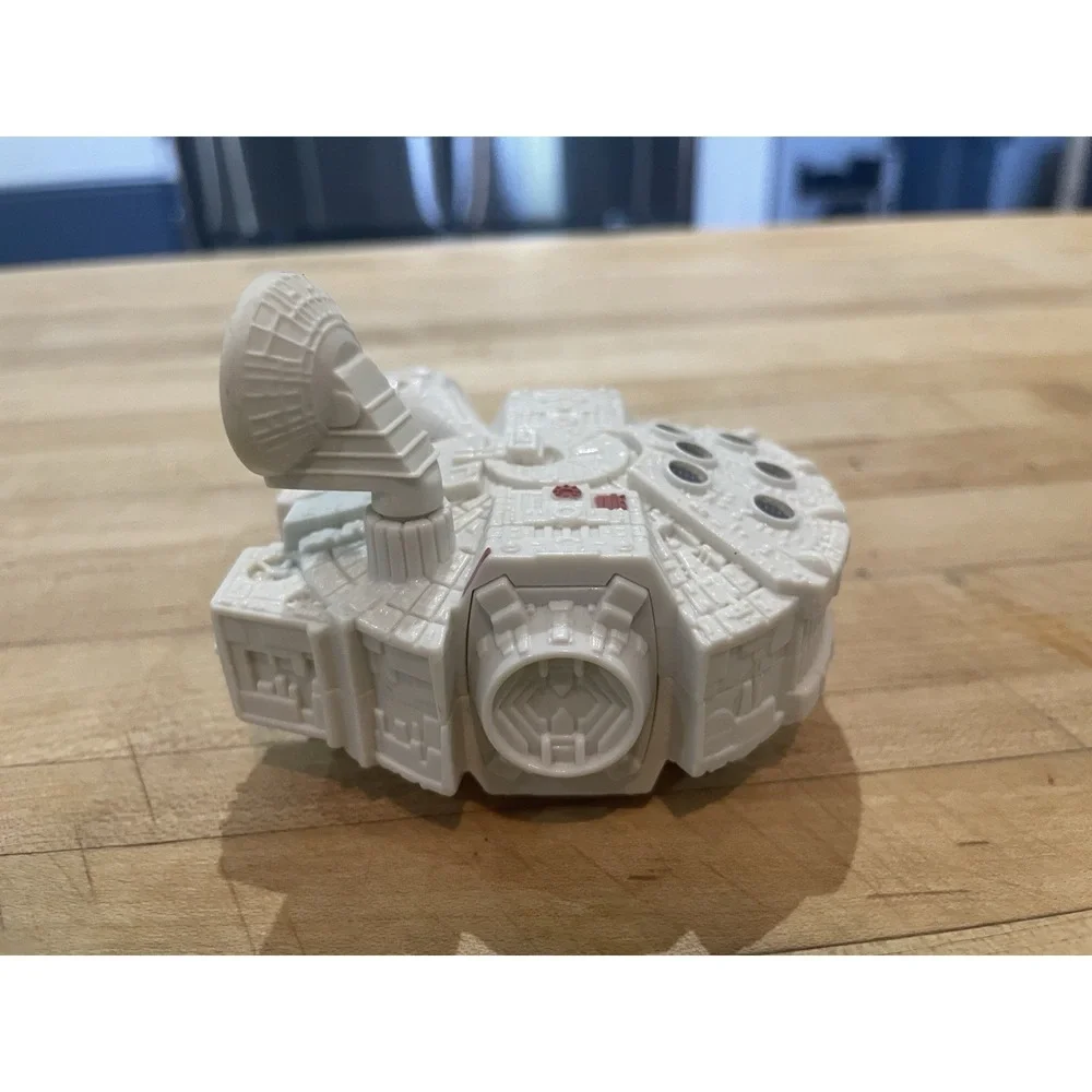2005 Burger King Kids Club Kids Meal Star Wars Millennium Falcon 2.5